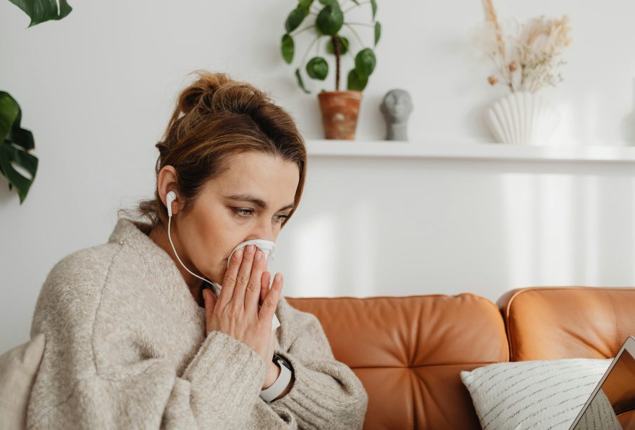 how to stop sneezing